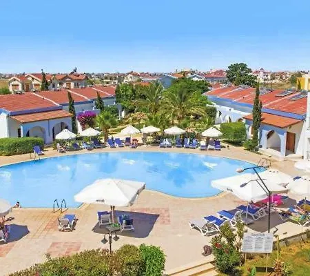 Iskele Seafront Bungalows & Restaurant فندق *