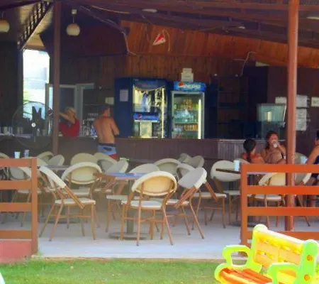 Iskele Seafront Bungalows & Restaurant *