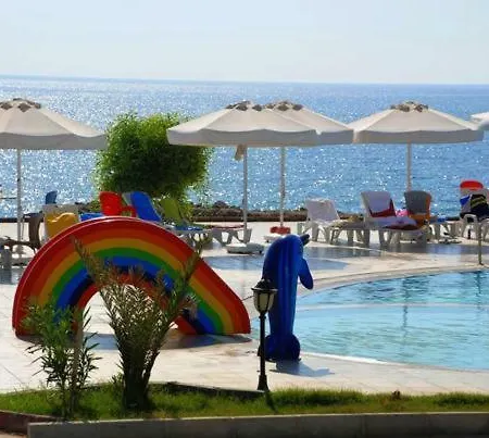 Iskele Seafront Bungalows & Restaurant