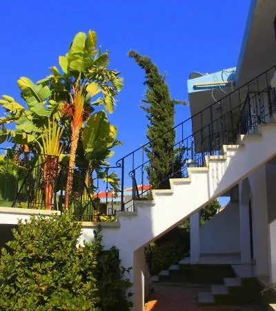 Iskele Seafront Bungalows & Restaurant * Galatia