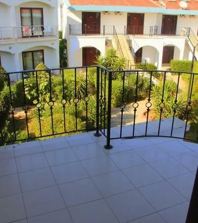 Iskele Seafront Bungalows & Restaurant Galatia