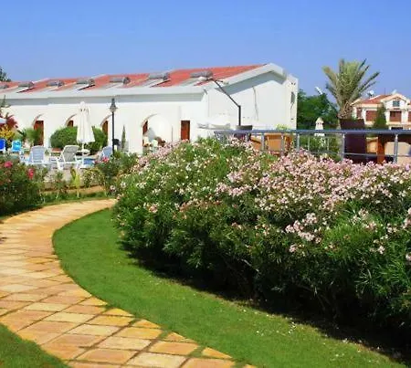 Iskele Seafront Bungalows & Restaurant * Galatia